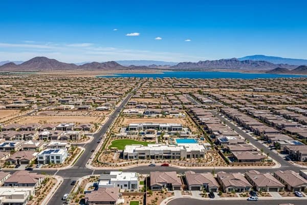 Contractor marketing services in Peoria, Arizona with Northwest Valley master-planned community homes and Lake Pleasant area landscape